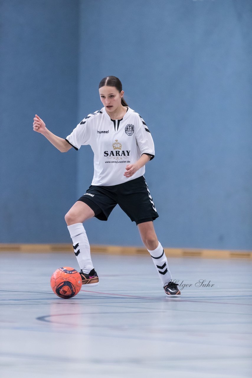 Bild 54 - wCJ Futsalmeisterschaft Runde 1